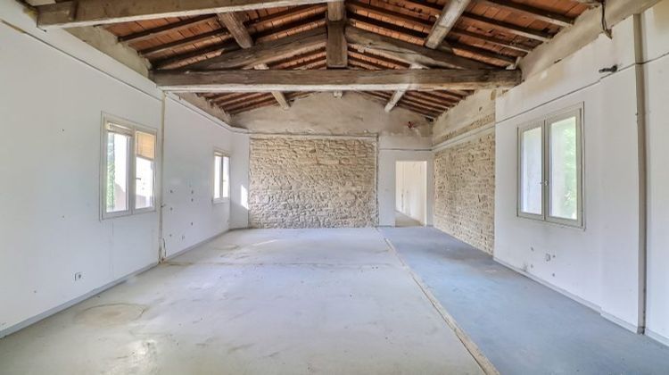 Ma-Cabane - Vente Divers Nîmes, 2100 m²