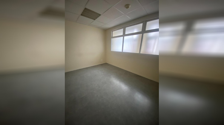Ma-Cabane - Vente Divers Niort, 239 m²