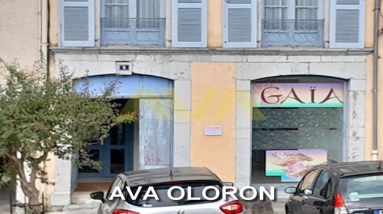 Ma-Cabane - Vente Divers Oloron-Sainte-Marie, 95 m²