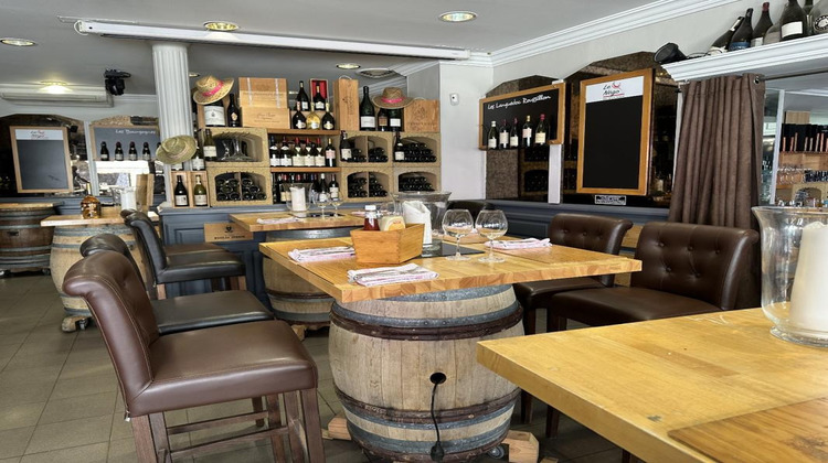 Ma-Cabane - Vente Divers ORANGE, 218 m²