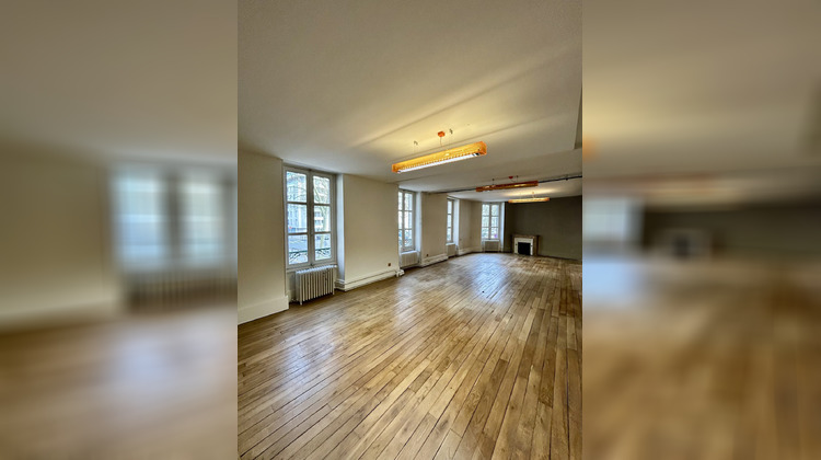 Ma-Cabane - Vente Divers Orléans, 195 m²