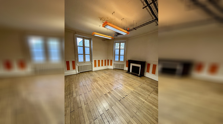 Ma-Cabane - Vente Divers Orléans, 195 m²