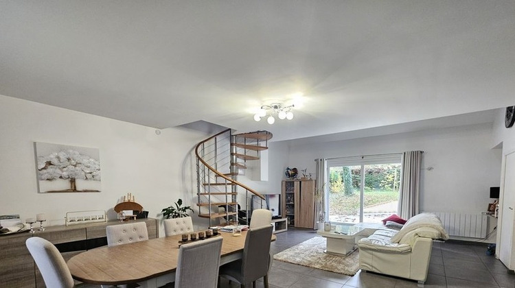 Ma-Cabane - Vente Divers ORLY SUR MORIN, 135 m²
