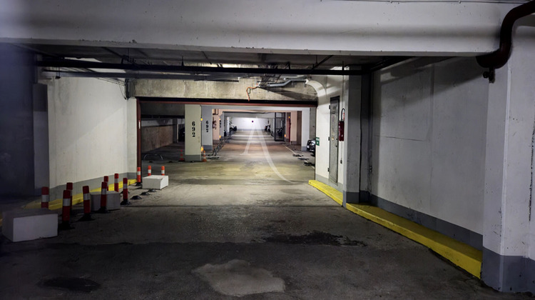 Ma-Cabane - Vente Divers PARIS 10, 9 m²