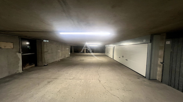 Ma-Cabane - Vente Divers PARIS 10, 60 m²