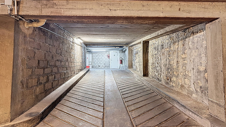 Ma-Cabane - Vente Divers PARIS 11, 10 m²