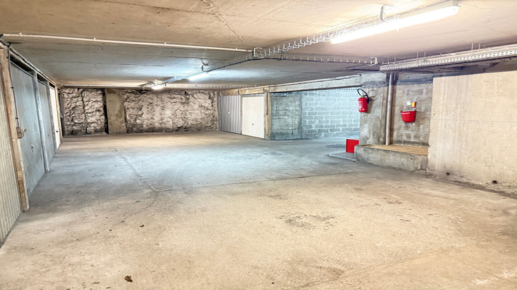 Ma-Cabane - Vente Divers PARIS 16, 24 m²