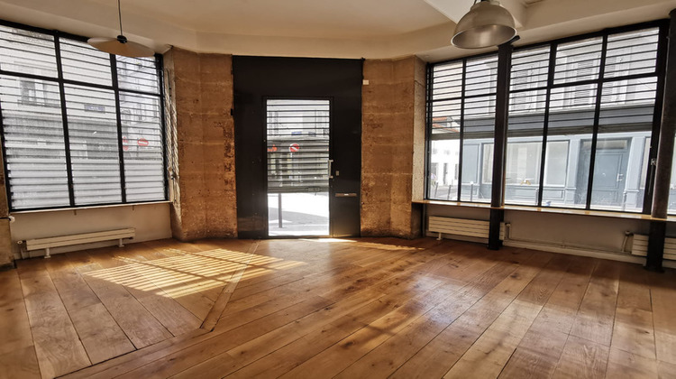 Ma-Cabane - Vente Divers PARIS 17EME ARRONDISSEMENT, 85 m²