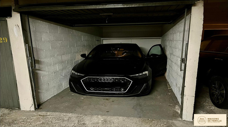 Ma-Cabane - Vente Divers PARIS 18, 11 m²