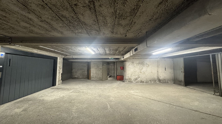 Ma-Cabane - Vente Divers PARIS 18, 10 m²