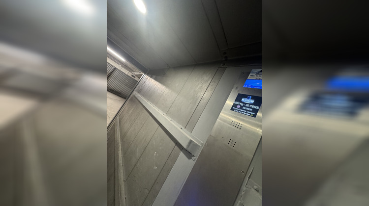Ma-Cabane - Vente Divers PARIS 18, 10 m²