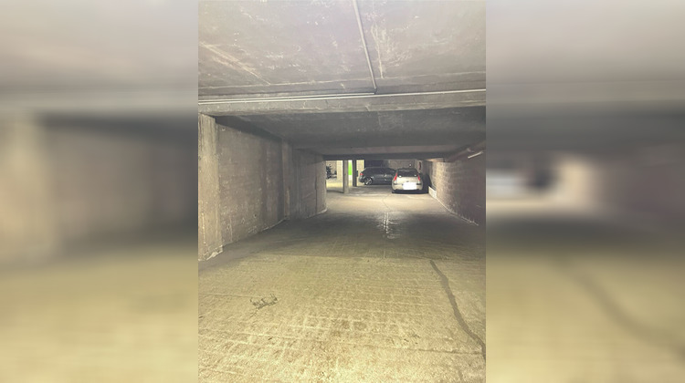 Ma-Cabane - Vente Divers PARIS 20, 0 m²