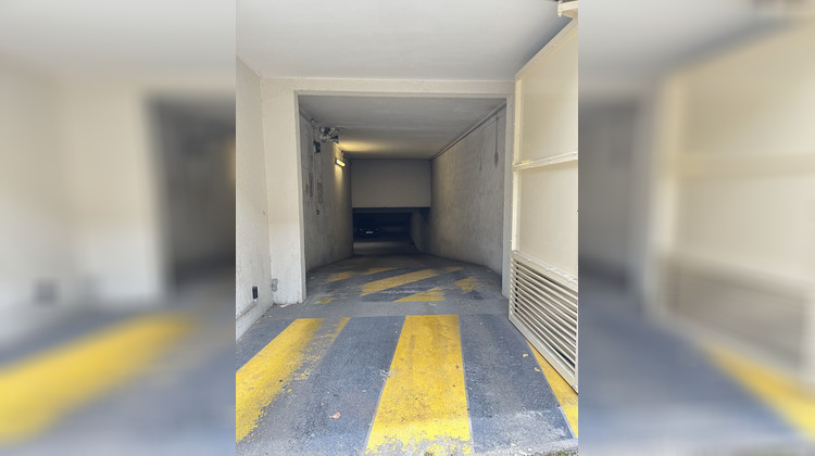 Ma-Cabane - Vente Divers PARIS 20, 0 m²