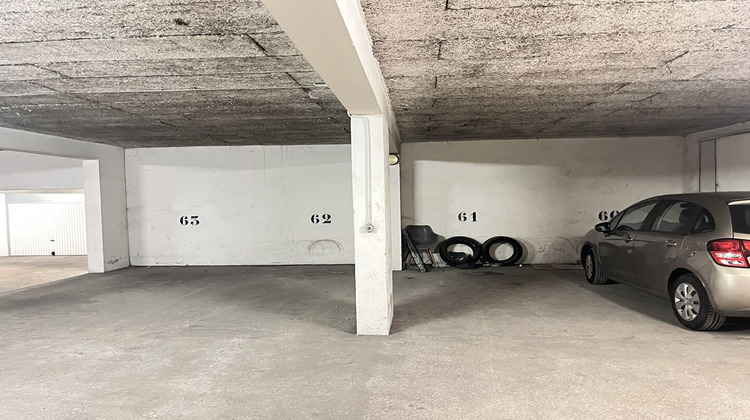 Ma-Cabane - Vente Divers PARIS 20, 0 m²