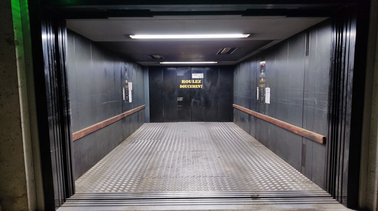 Ma-Cabane - Vente Divers PARIS 20, 11 m²