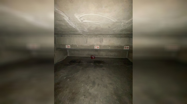 Ma-Cabane - Vente Divers PARIS 20, 0 m²