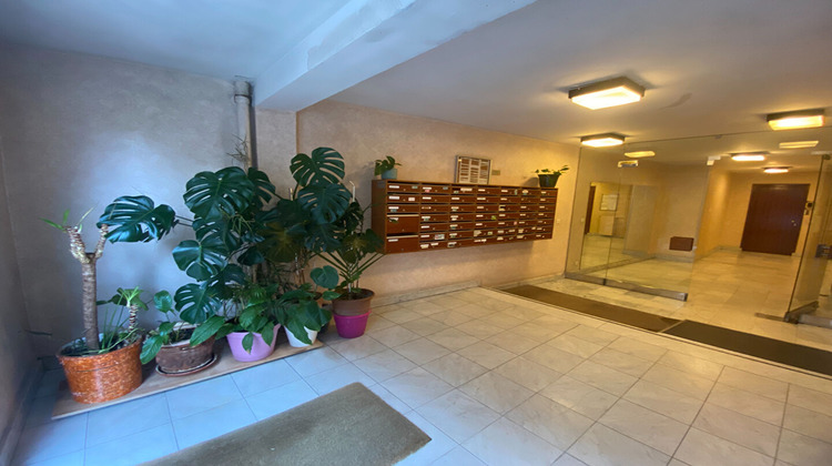 Ma-Cabane - Vente Divers PARIS 20, 10 m²