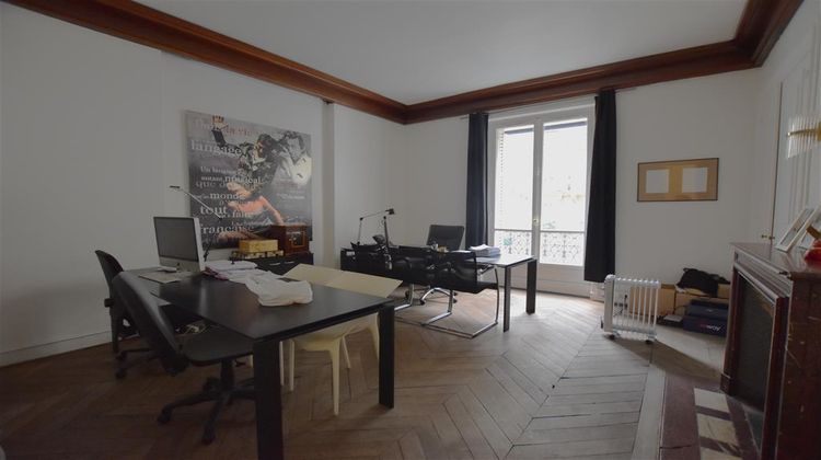 Ma-Cabane - Vente Divers PARIS, 199 m²