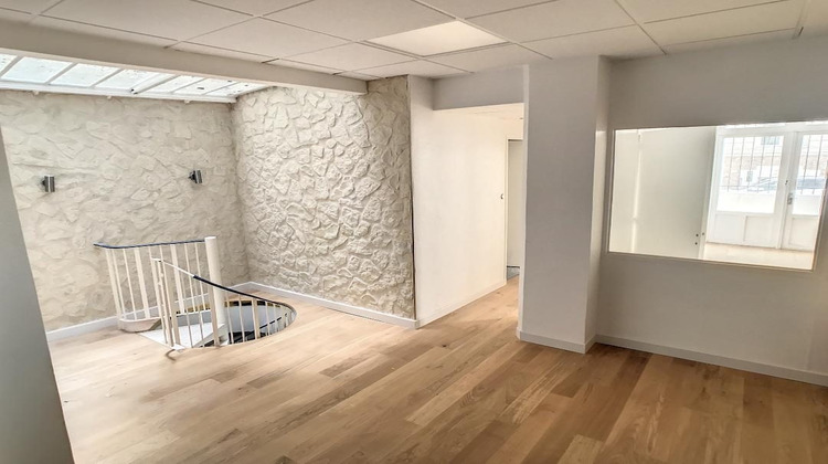 Ma-Cabane - Vente Divers Paris, 190 m²