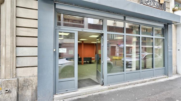 Ma-Cabane - Vente Divers PARIS, 145 m²