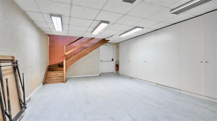 Ma-Cabane - Vente Divers PARIS, 145 m²