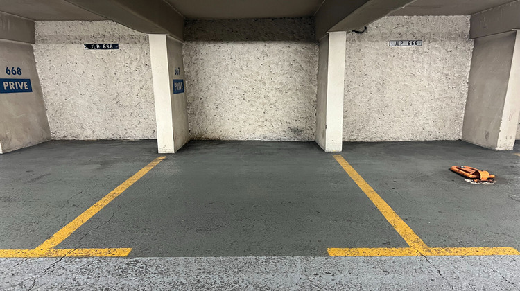 Ma-Cabane - Vente Divers PARIS 9, 0 m²