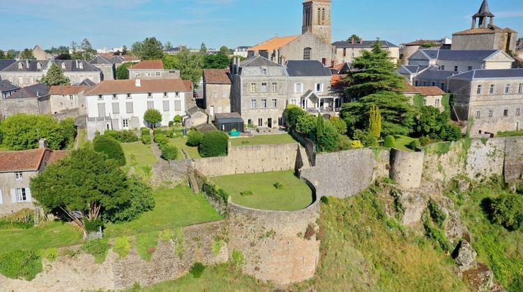 Ma-Cabane - Vente Divers PARTHENAY, 440 m²