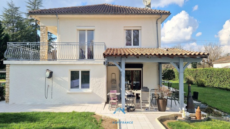 Ma-Cabane - Vente Divers PRIGONRIEUX, 252 m²