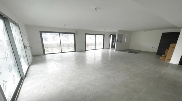 Ma-Cabane - Vente Divers Roanne, 180 m²