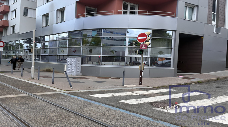 Ma-Cabane - Vente Divers Saint-Étienne, 750 m²