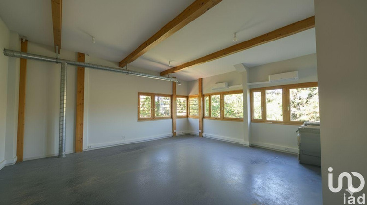 Ma-Cabane - Vente Divers Saint-Étienne, 45 m²