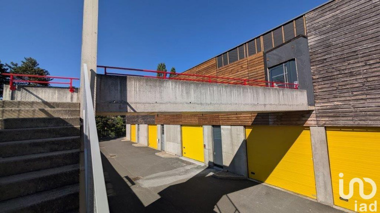 Ma-Cabane - Vente Divers Saint-Étienne, 45 m²