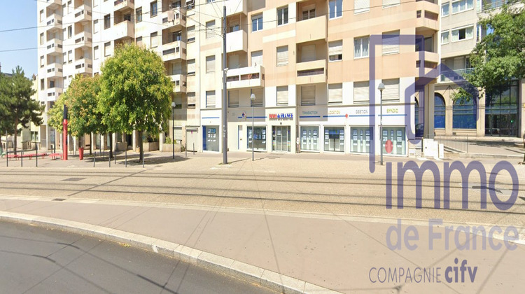 Ma-Cabane - Vente Divers Saint-Étienne, 820 m²