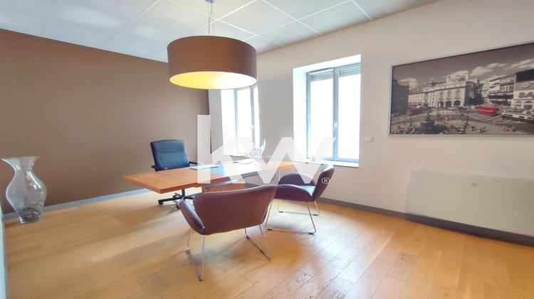 Ma-Cabane - Vente Divers Saint-Étienne, 154 m²