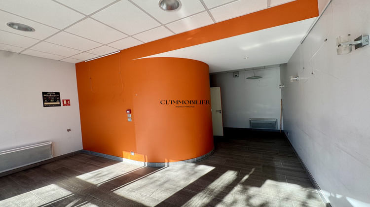 Ma-Cabane - Vente Divers Saint-Étienne, 65 m²