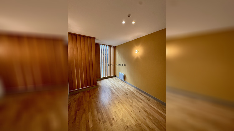 Ma-Cabane - Vente Divers Saint-Étienne, 65 m²