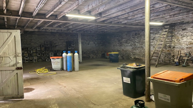 Ma-Cabane - Vente Divers Saint-Étienne, 160 m²