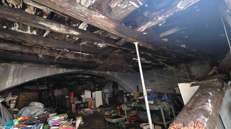 Ma-Cabane - Vente Divers SAINT-AMBROIX, 260 m²