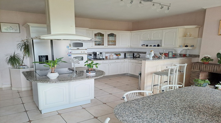 Ma-Cabane - Vente Divers SAINT ANDRE DE CUBZAC, 283 m²