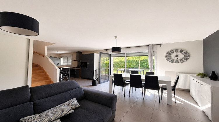 Ma-Cabane - Vente Divers SAINT BERTHEVIN, 105 m²