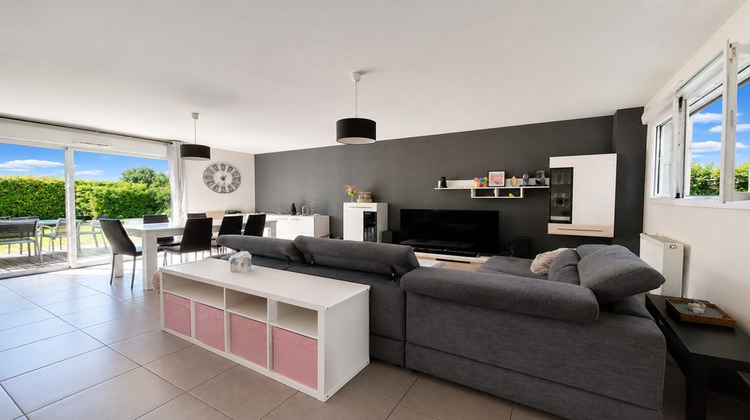Ma-Cabane - Vente Divers SAINT BERTHEVIN, 105 m²