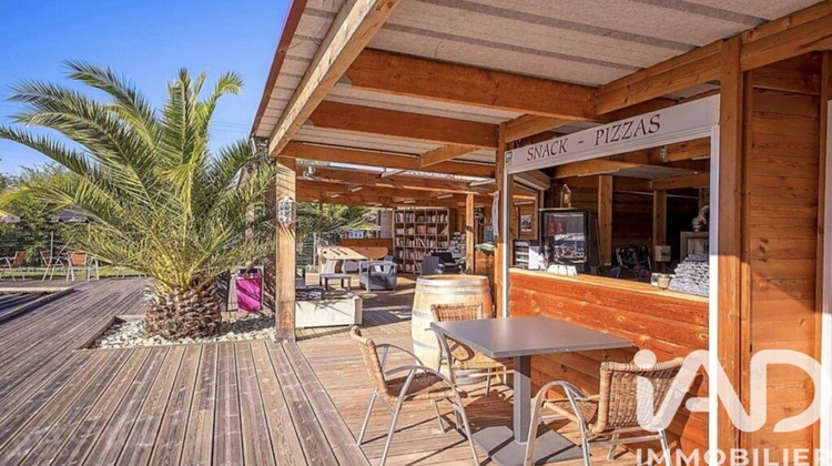 Ma-Cabane - Vente Divers Saint-Chamarand, 806 m²