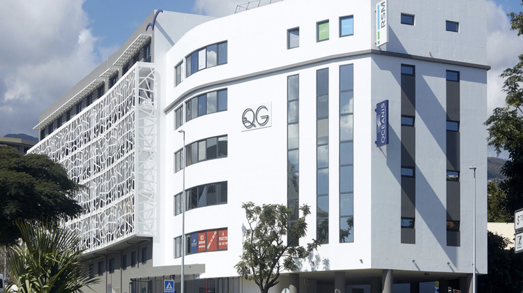 Ma-Cabane - Vente Divers Saint-Denis, 224 m²