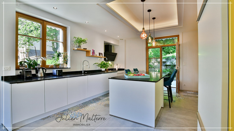 Ma-Cabane - Vente Divers SAINT ETIENNE, 211 m²