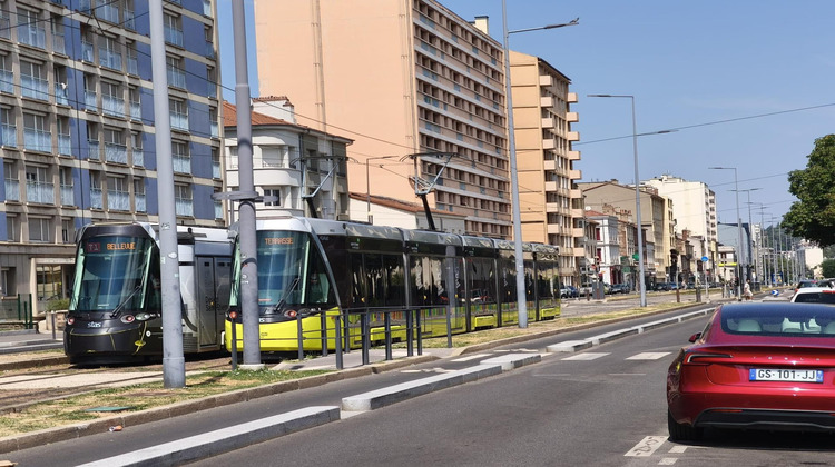 Ma-Cabane - Vente Divers Saint-Etienne, 175 m²