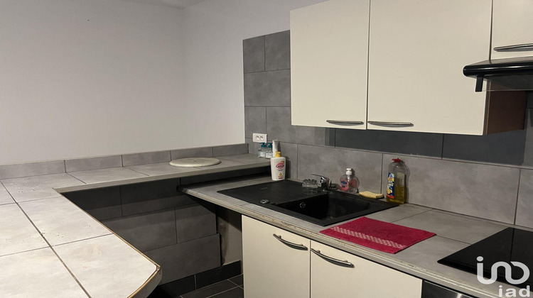 Ma-Cabane - Vente Divers Saint-Germain-Laval, 176 m²