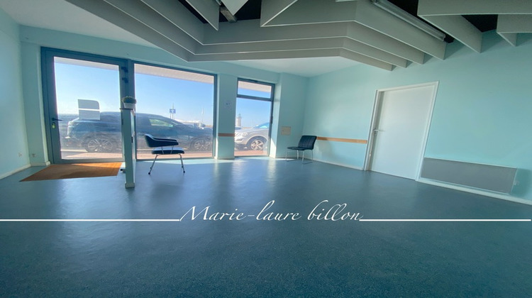 Ma-Cabane - Vente Divers SAINT GILLES CROIX DE VIE, 220 m²