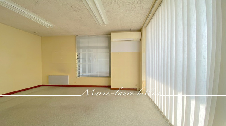 Ma-Cabane - Vente Divers SAINT GILLES CROIX DE VIE, 220 m²