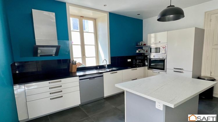 Ma-Cabane - Vente Divers Saint-Jean-d'Angely, 360 m²