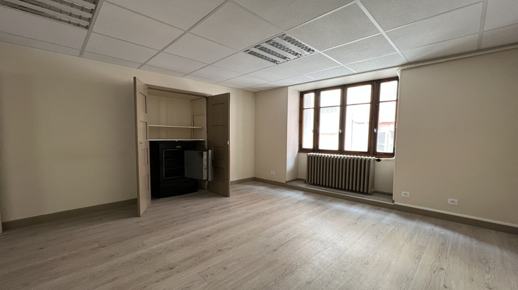 Ma-Cabane - Vente Divers Saint-Jean-de-Maurienne, 208 m²